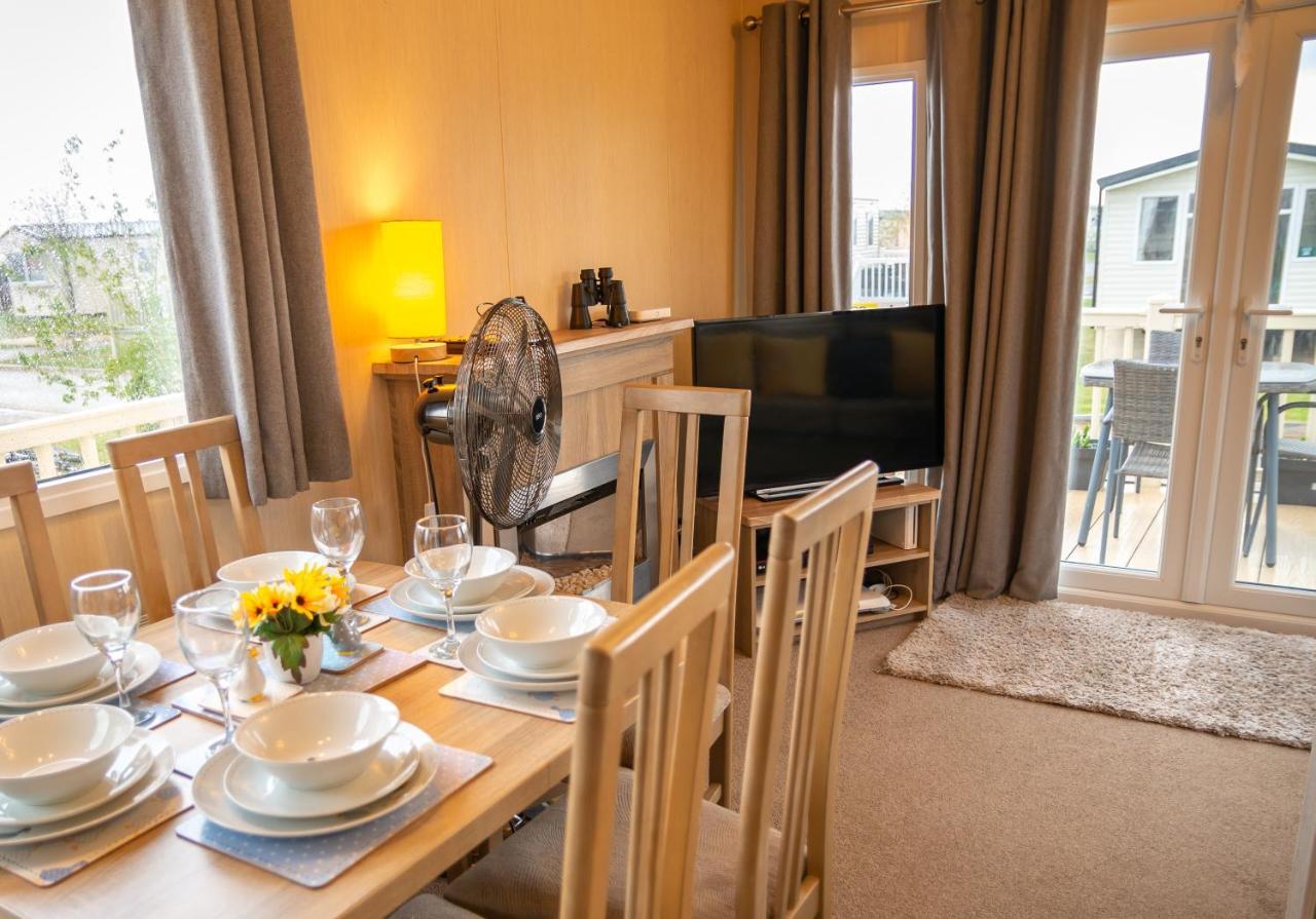 Luxury Lancaster Lodge - The Best Hot Tub Getaway! Таттершелл Екстер'єр фото